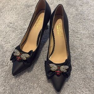Gucci Bee パンプス　レーディス Gucci bee heels size - Gem